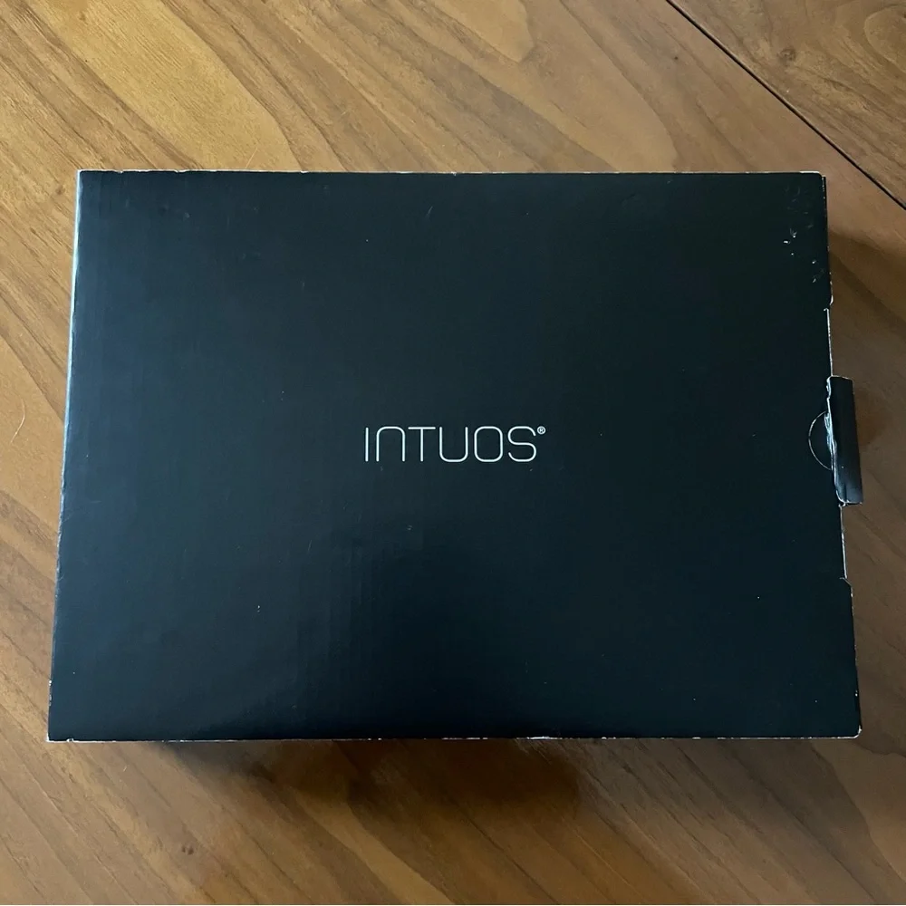 Wacom Inutos Pen and Touch Small Drawing Tablet CTH480